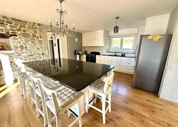 Beautiful House With 5 Bedrooms Close To Geneva * Loisin