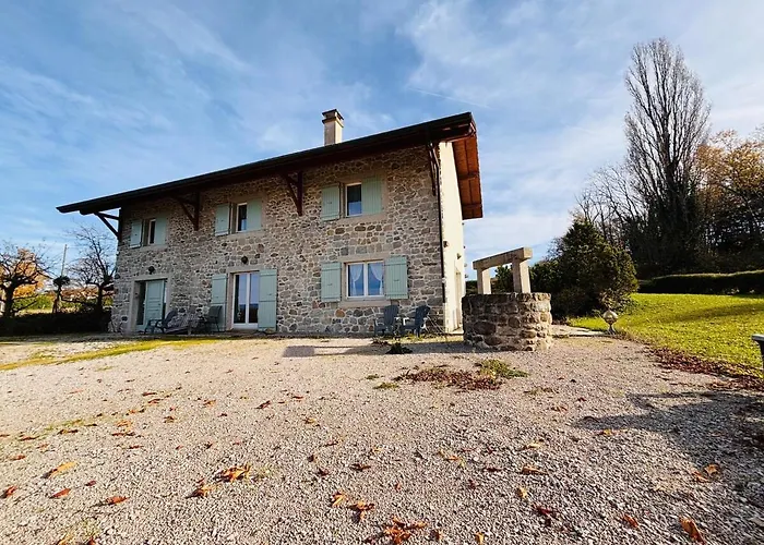 Beautiful House With 5 Bedrooms Close To Geneva Villa
