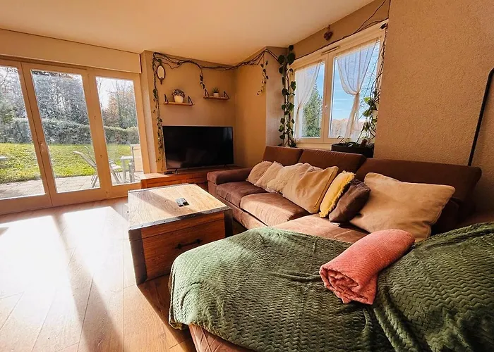 Beautiful House With 5 Bedrooms Close To Geneva Villa