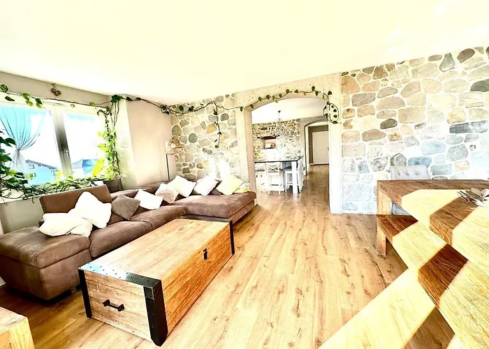Beautiful House With 5 Bedrooms Close To Geneva Villa *